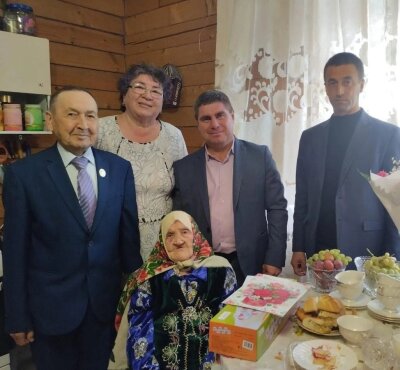 105-летний юбилей отметила Галиуллина Газиза Магасумовна из д. Кабаково